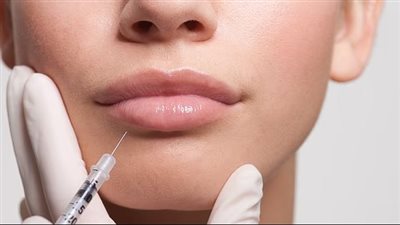 تقنية شد الركب بالليزر تثير الجدل في عالم التجميل الحديث