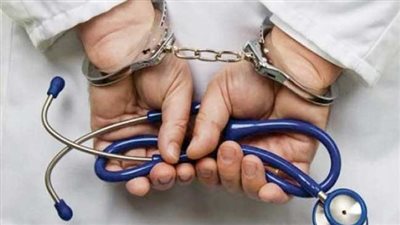عامل يحرر محضرا ضد طبيب بسبب عملية طهاره لنجله فى البدرشين