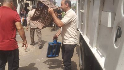 حملة مكبرة لرفع الإشغالات بشوارع الرحمانية لتحقيق السيولة المرورية