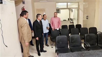  محافظ المنوفية يحيل سكرتير حي شرق و36 من العاملين للتحقيق 