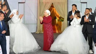 انتصار السيسي: سعدت بالمشاركة في فعالية «فرحة مصر» ومشاركة فرحة ألف عريس وعروس