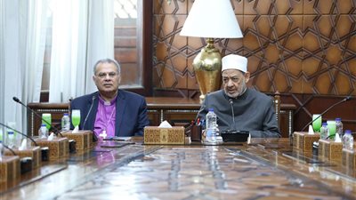 شيخ الأزهر ورئيس الطائفة الإنجيلية يؤكدان دعم التعايش والسلام بين أبناء الوطن