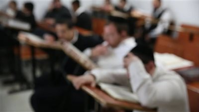 السلطات الإسرائيلية تتهم معلمًا حريديًا بالاعتداء على طلاب قُصر في حيفا