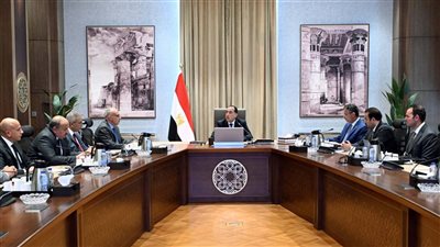 رئيس الوزراء يكلف بوضع تصور شامل لتقييم الموقف الحالي لجميع مصانع السكر