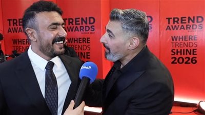 لقطة عفوية تجمع ياسر جلال وأحمد العوضي تشعل مواقع التواصل | فيديو
