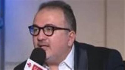 الشاعر هانى عبد الكريم يعلن وفاة والده ودفنه ببنها