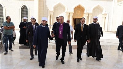 وزير الأوقاف يستقبل وفد الهيئة القبطية الإنجيلية بمسجد مصر للتهنئة بعيد الأضحى