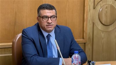 لحمايتهم من الحر.. محافظ قنا يوقف عمل عمال النظافة خلال ساعات الذروة
