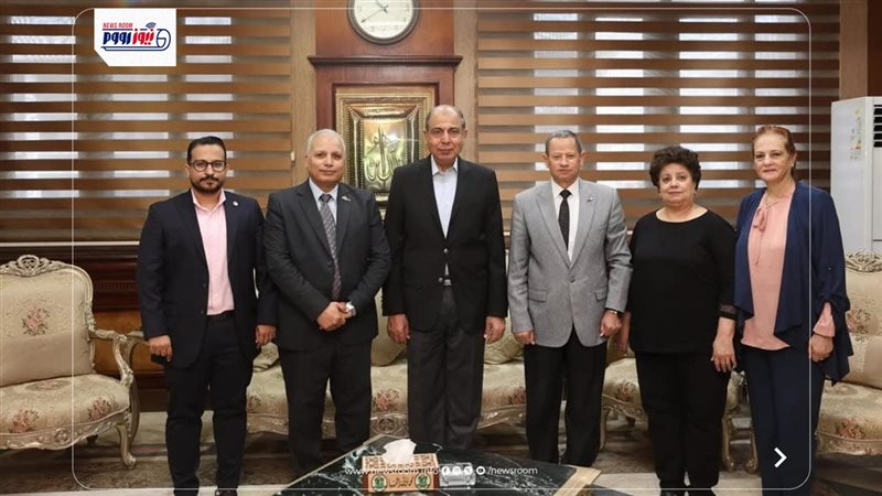 محافظ المنيا