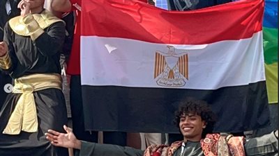 الجلباب الصعيدي يخطف الأنظار في تركيا.. طلاب مصريون يروجون للهوية المصرية 