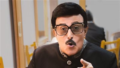 إيمي ورامي رضوان يدعوان للفنان سمير غانم: لا تسنوه من الدعاء