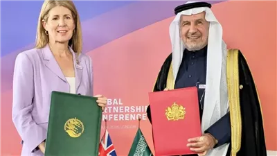 السعودية وبريطانيا توقعان اتفاقًا إنسانيًا لدعم الأطفال المصابين في غزة