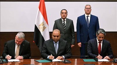 لتعظيم البنية التحتية للغاز.. مذكرة تفاهم بين البترول وإكسون موبيل وقطر للطاقة