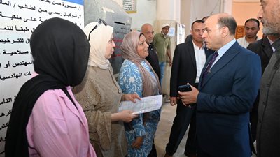 محافظ الغربية يفاجئ المركز التكنولوجي بطنطا ويتابع شكاوى المواطنين ميدانيًا