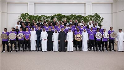 بينهم رامي ربيعة.. بن زايد يستقبل لاعبي العين بعد التتويج بالدوري الإماراتي