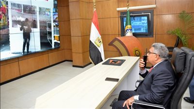 محافظ الدقهلية يتابع انتظام العمل بالمنافذ الجديدة لصرف الخبز المدعم 