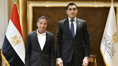 وزير الرياضة يستقبل البطل المصري المشارك في سباق ماراثون الرمال بالمغرب