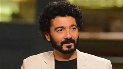خالد النبوي يبدأ تصوير أولى مشاهد مسلسله الجديد طاهر المصري من ستاد برج العرب