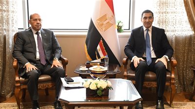 وزير الرياضة يلتقي رئيس اللجنة الأولمبية لبحث استعدادات المنتخبات الوطنية
