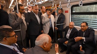 رئيس الوزارء يتفقد مشروع مونوريل شرق النيل مساء اليوم 
