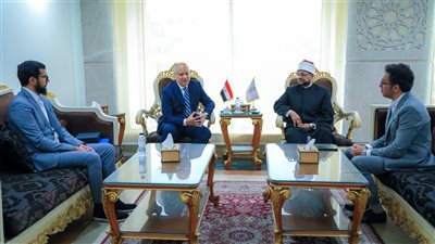 البحوث الإسلامية يناقش مع مستشار المفوضية جهود التوعية الإنسانية