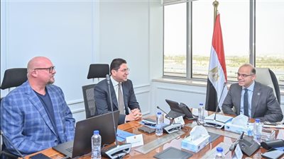 محمد فريد: توطين صناعة المواد الفعالة الدوائية يدعم الأمن الصحي ويخفض الواردات
