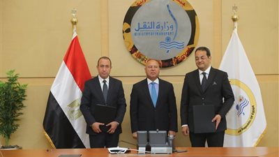كامل الوزير يشهد اتفاقية لتطوير الحجز الإلكتروني وخدمات نقل الركاب رقميًا