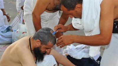 هل يجوز للحاج حلق شعره بنفسه؟.. الشيخ أحمد وسام يوضح لـ «نيوز رووم»