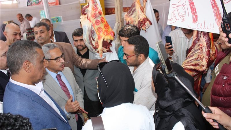 محافظ بنى سويف ومدير