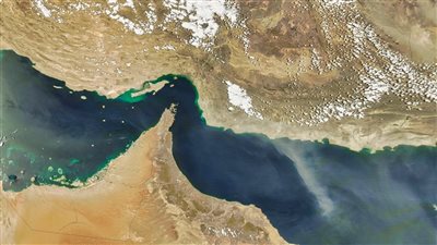 مع المفاوضات النووية.. رويترز: ناقلتي غاز تغادران مضيق هرمز نحو باكستان والصين