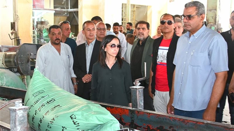 جولة لمحافظ البحيرة
