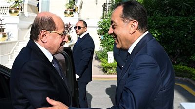 رئيس الوزراء يلتقي نظيره اليمني لبحث تعزيز التعاون المشترك
