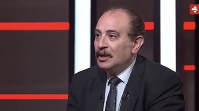 طارق فهمي: اقتراب «اتفاق إطاري» بين واشنطن وطهران.. وأمريكا قد تفاجئ الجميع