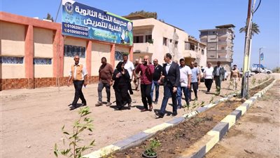 محافظ دمياط يتابع تطوير خمس قرى ضمن مبادرة «خطوة لقرية أفضل»