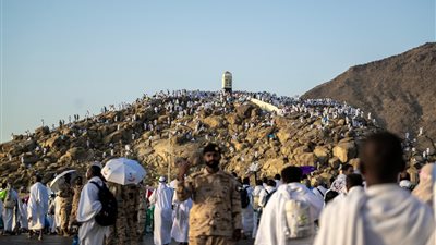 أيمن عبد الموجود: تفويج أكثر من 12 ألف حاج إلى عرفات وسط استعدادات مكثفة