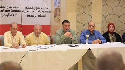 رئيس بعثة حج الجمعيات الأهلية يلتقي بالمشرفين قبل تنفيذ خطة التصعيد إلى عرفات