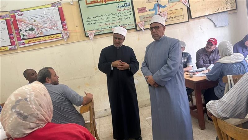 رئيس قطاع المعاهد