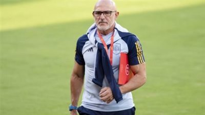 دي لا فوينتي يتحدث عن عودة جافي ويعلق على غياب لاعبي ريال مدريد