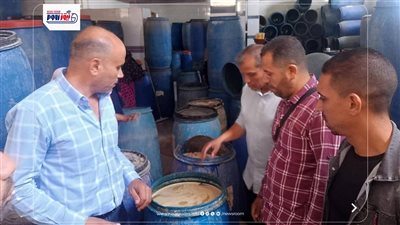 34 طن مخللات فاسدة تقود لغلق وتشميع مصنع مخالف بسمالوط في حملة مفاجئة بالمنيا