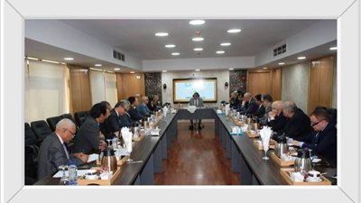  مطالب رؤساء تحرير الصحف والمجلات القومية من وزارة الدولة للإعلام