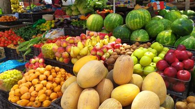 قبل عيد الأضحى.. ارتفاع أسعار العنب واستقرار باقي الفاكهة بالأسواق