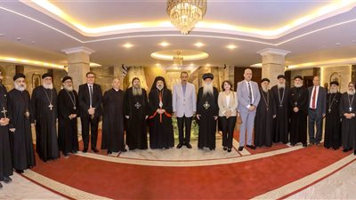 للتهنئة بحلول عيد الأضحى المبارك.. محافظ سوهاج يستقبل الأساقفة والمطارنة