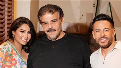 أغنية بحرية لـ شيرين عبدالوهاب ومحمد حماقي تقترب من نصف مليون مشاهدة