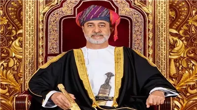 بجامع معسكر.. سلطان عمان يؤدي صلاة العيد ويستقبل التهاني