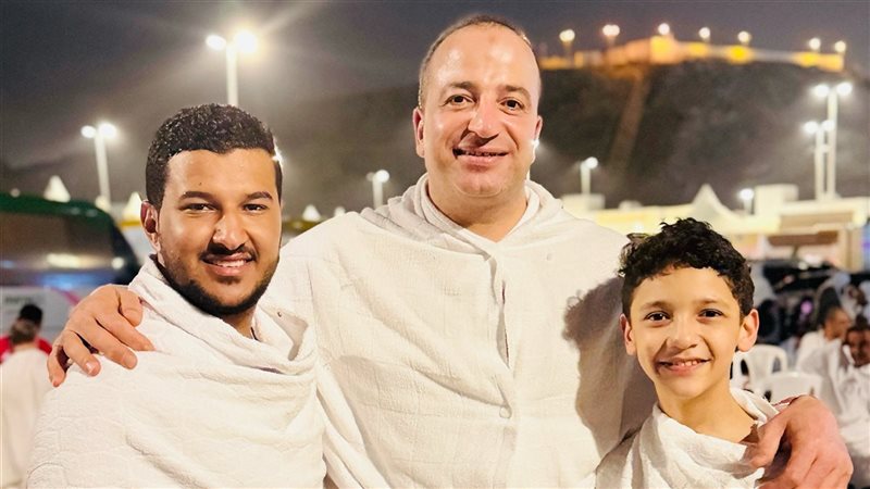 النعماني رفقة نجوم