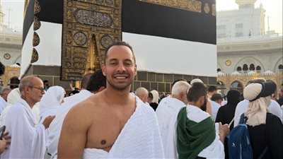بعد أداء مناسك الحج.. عمرو وهبة: الحمد لله على الدعوة الربانية الشريفة