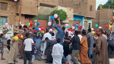 لعب وضحك الأطفال يملأ المكان.. “العيد أحلى” يرسم البهجة بمراكز شباب الأقصر