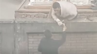 بعد الفيديو المتداول.. إيقاف قائد قطار بالسكة الحديد عن العمل وإحالته للتحقيق 