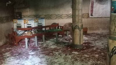 ماس كهربائي يشعل النيران داخل مسجد بقرية الحلفاية في نجع حمادي