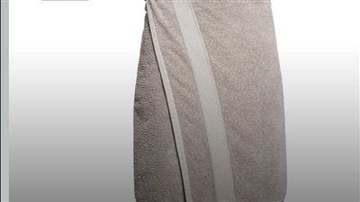 دار Balenciaga تطلق تنورة على شكل فوطة حمام بـ920 دولارا            
